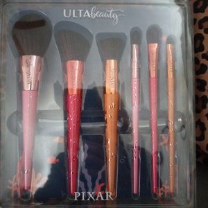 Disney Pixar Finding Nemo make up brush set NIB HTF